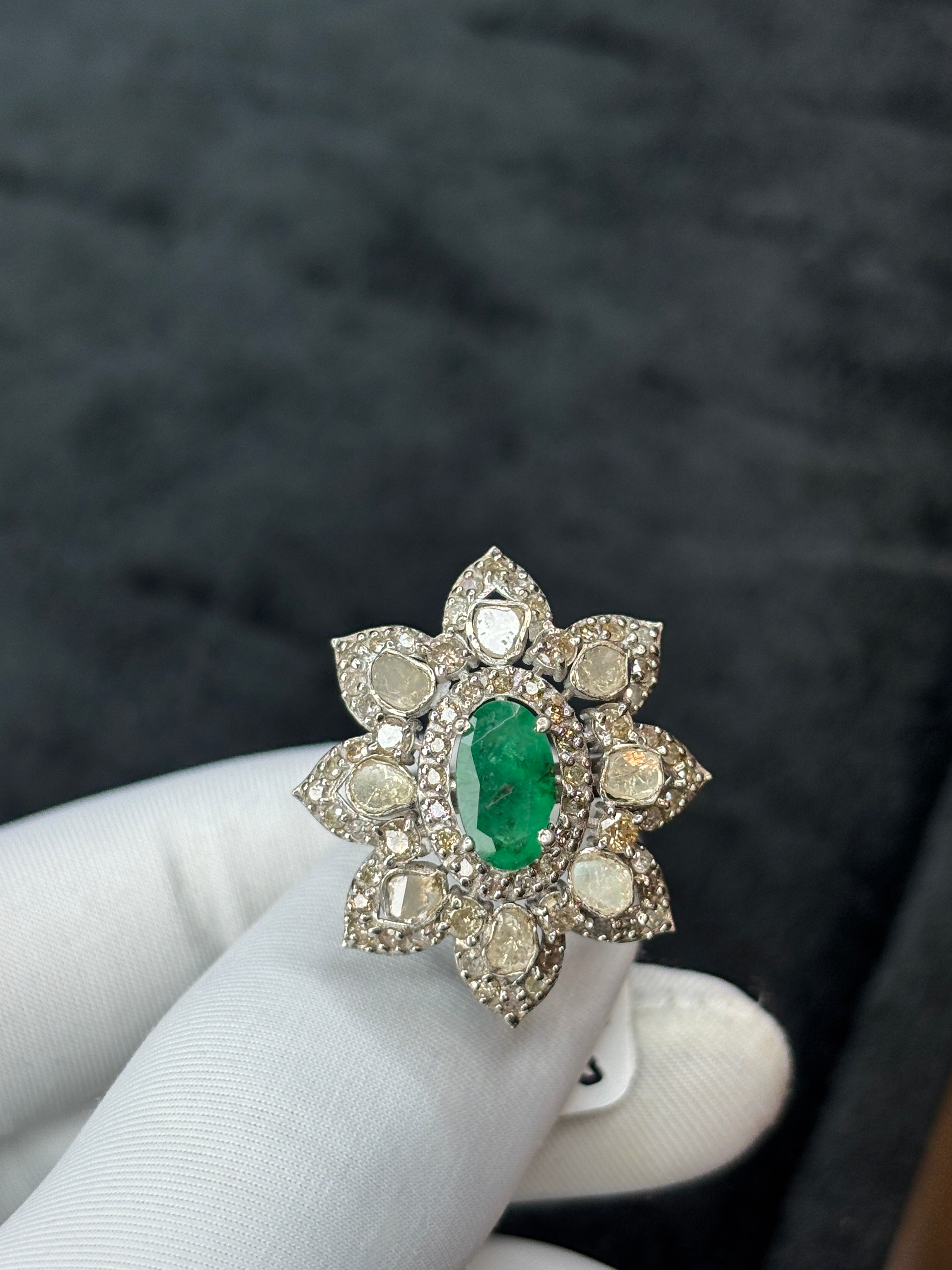 Oval Emerald, Polki & Brilliant Diamond Starburst Ring